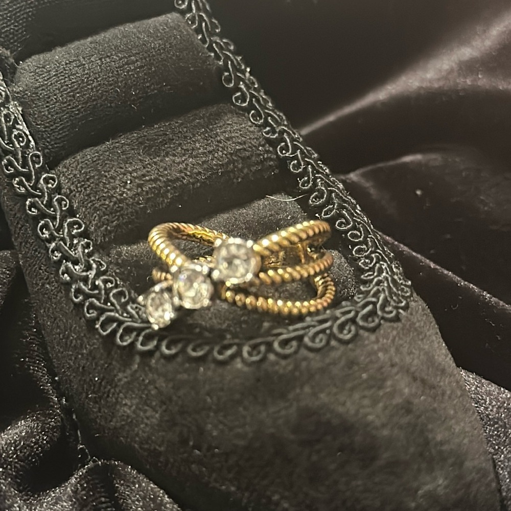 Premier Designs Joan Ring Size 8.5